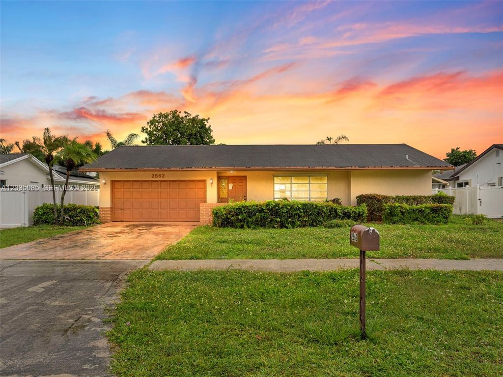 2862 SW 13th Ct, Deerfield Beach, FL 33442