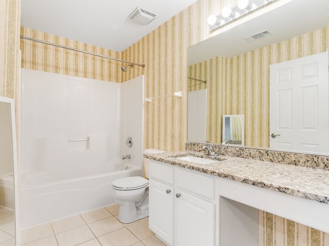 2494 Stoughton Circle, Aurora, IL 60502