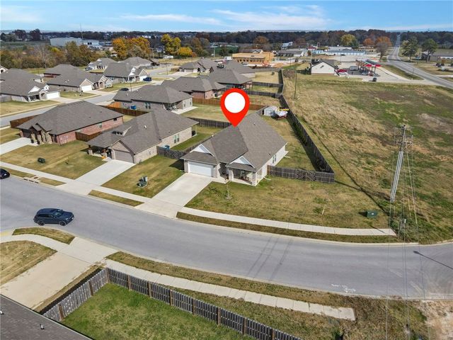 102 Manfield Avenue, Pea Ridge, AR 72751