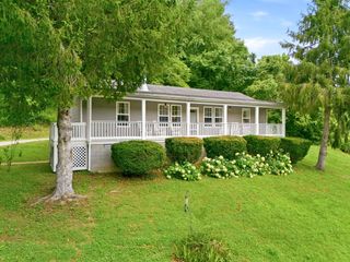 5664 Leipers Creek Rd, Santa Fe, TN 38482
