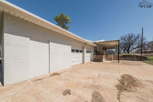 503 N GRAHAM STREET, Henrietta, TX 76365