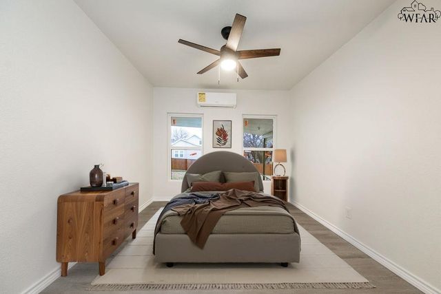 503 N GRAHAM STREET, Henrietta, TX 76365