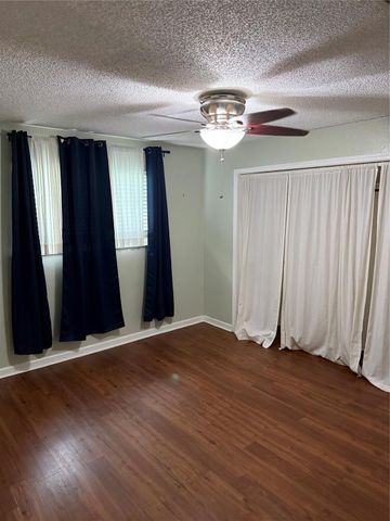 4910 Alamo Drive, Galveston, TX 77551