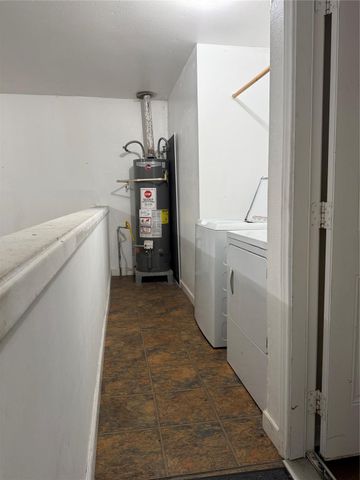 4910 Alamo Drive, Galveston, TX 77551