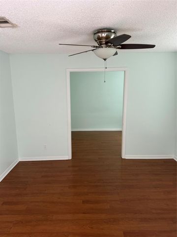 4910 Alamo Drive, Galveston, TX 77551