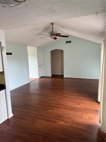 4910 Alamo Drive, Galveston, TX 77551