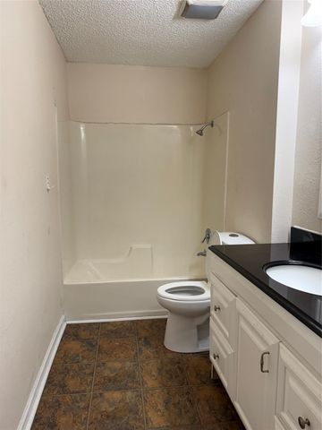 4910 Alamo Drive, Galveston, TX 77551