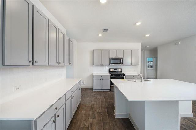 128 Big Sandy Creek DR, Hutto, TX 78634