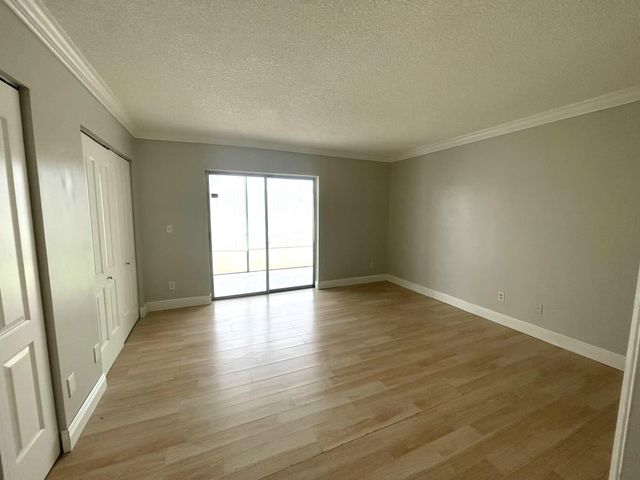 1811 Meadows Circle W, Boynton Beach, FL 33436