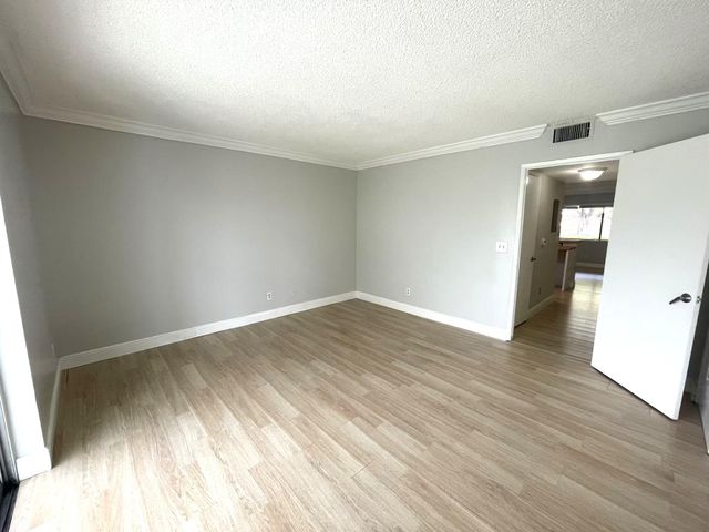 1811 Meadows Circle W, Boynton Beach, FL 33436