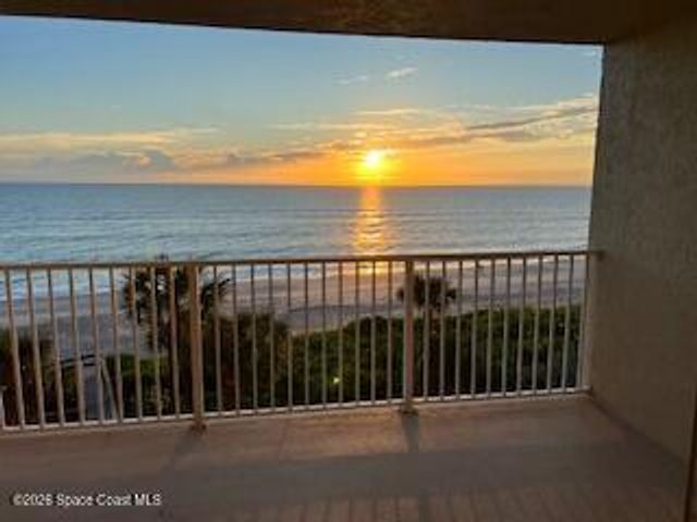 2727 N Highway A1a W 304, Indialantic, FL 32903