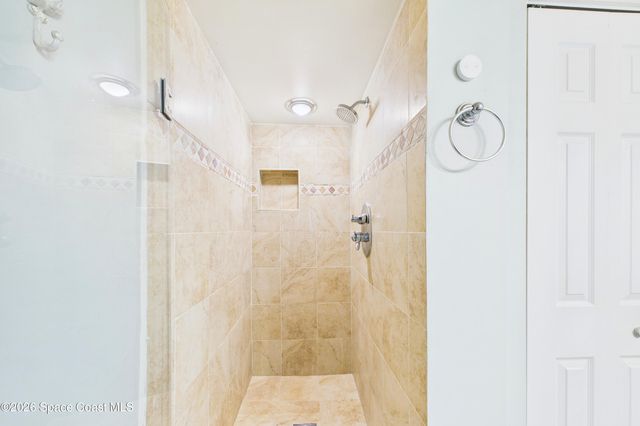 2727 N Highway A1a W 304, Indialantic, FL 32903