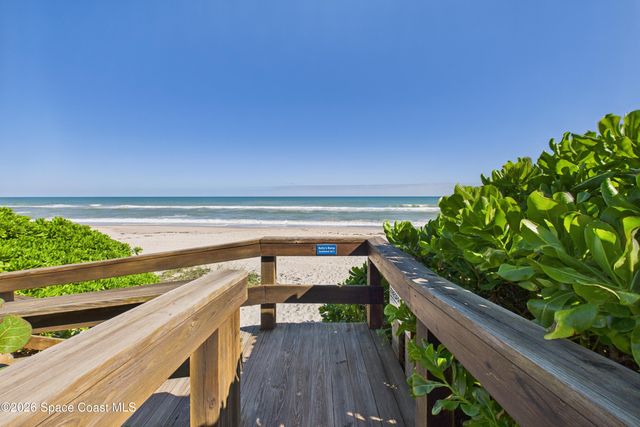 2727 N Highway A1a W 304, Indialantic, FL 32903