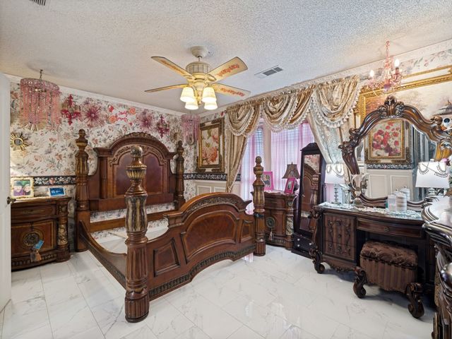 302 Johnson Street, Seagoville, TX 75159