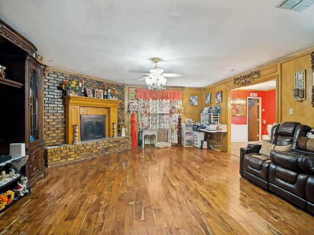 302 Johnson Street, Seagoville, TX 75159