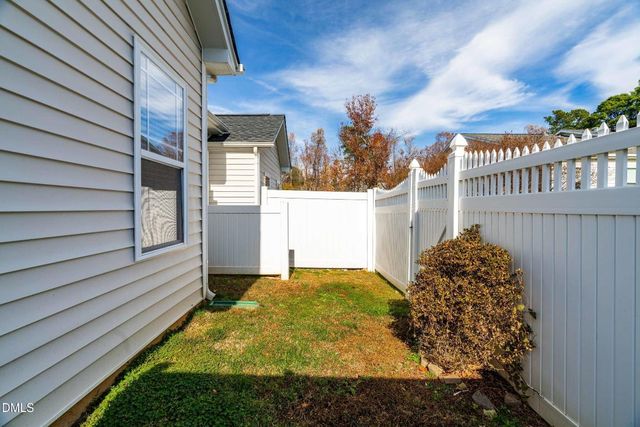 2513 Asher View Court, Raleigh, NC 27606