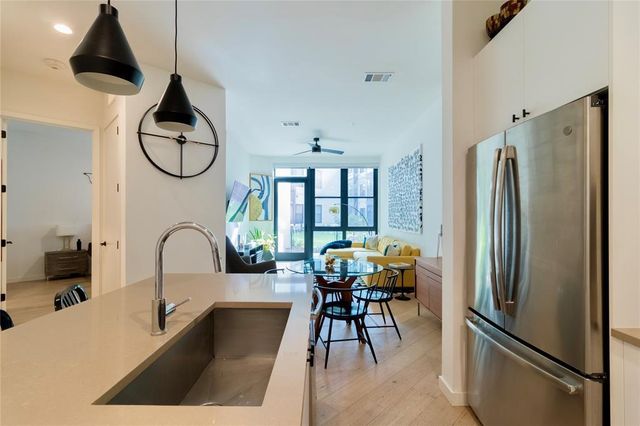 800 Embassy DR 115, Austin, TX 78702