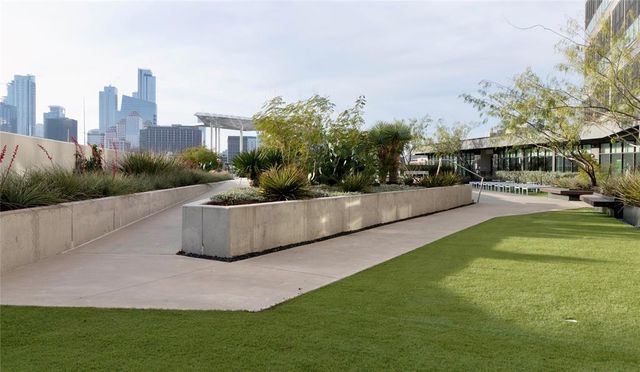 800 Embassy DR 115, Austin, TX 78702