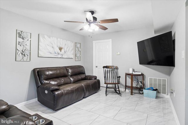 5276 SUDBERRY LN, Woodbridge, VA 22193