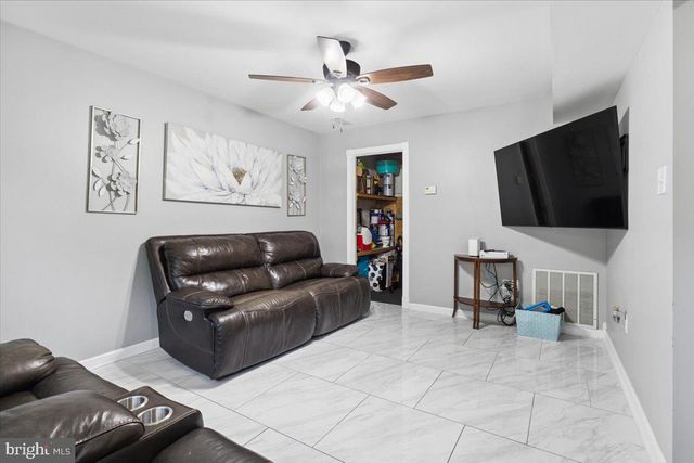 5276 SUDBERRY LN, Woodbridge, VA 22193