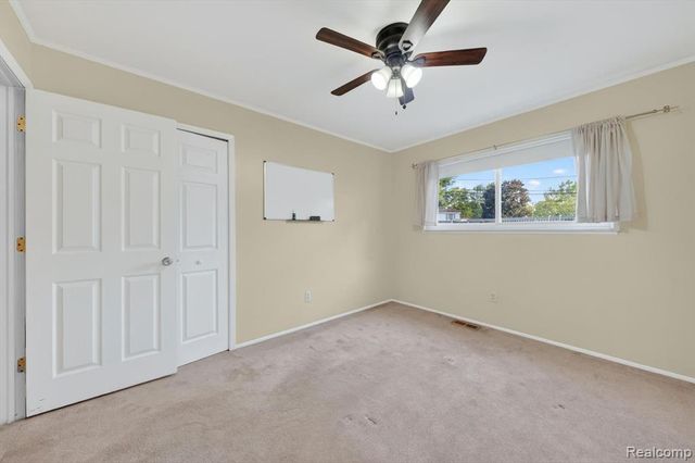 11223 Hemlock Drive, Sterling Heights, MI 48312