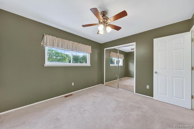 11223 Hemlock Drive, Sterling Heights, MI 48312