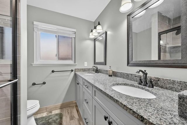 11223 Hemlock Drive, Sterling Heights, MI 48312