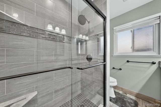 11223 Hemlock Drive, Sterling Heights, MI 48312