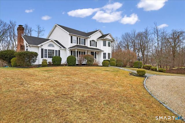 22 Emerald Lane, Bethany, CT 06524
