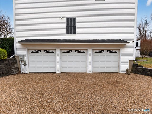 22 Emerald Lane, Bethany, CT 06524