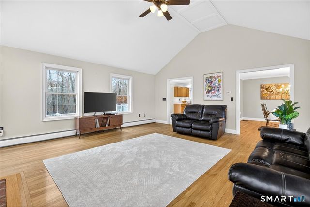 22 Emerald Lane, Bethany, CT 06524