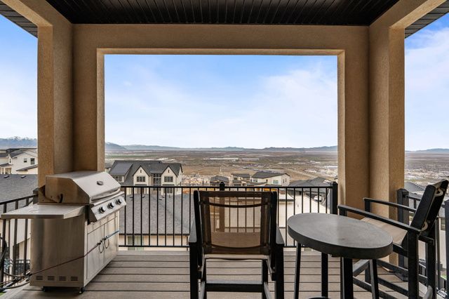 794 S MILLER AVE, North Salt Lake, UT 84054