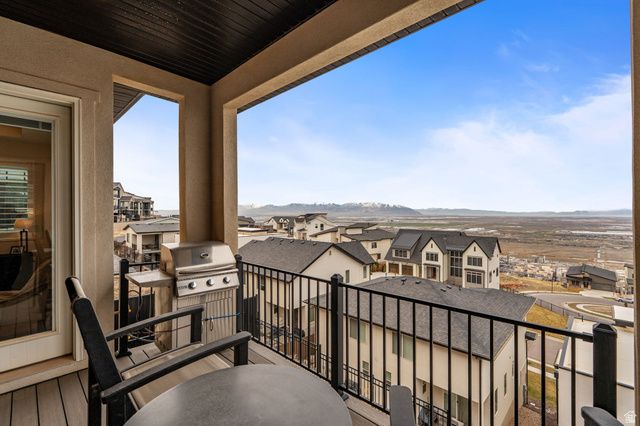 794 S MILLER AVE, North Salt Lake, UT 84054