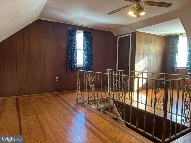 6725 GITHENS AVE, Pennsauken, NJ 08109