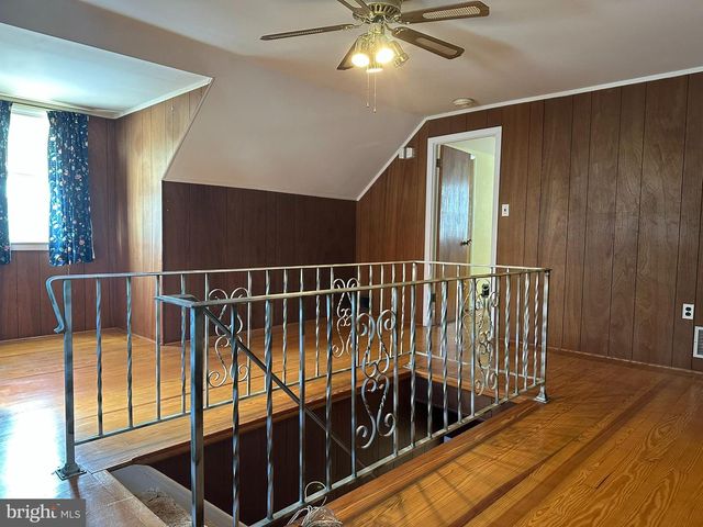 6725 GITHENS AVE, Pennsauken, NJ 08109