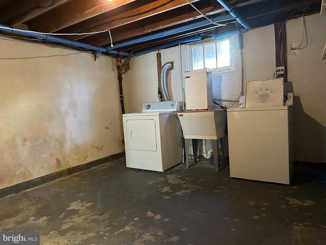 6725 GITHENS AVE, Pennsauken, NJ 08109