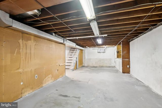 6725 GITHENS AVE, Pennsauken, NJ 08109