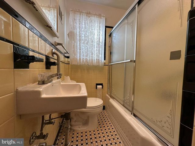 6725 GITHENS AVE, Pennsauken, NJ 08109