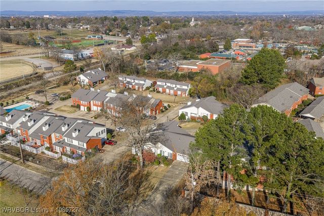 3201 S O Street, Fort Smith, AR 72903