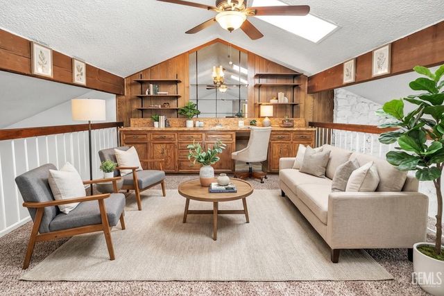 2000 Ashe Road 32, Bakersfield, CA 93309