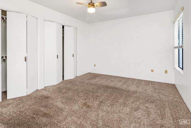 2000 Ashe Road 32, Bakersfield, CA 93309