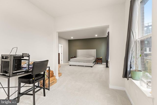 43895 CIRCUIT SQ, Ashburn, VA 20147