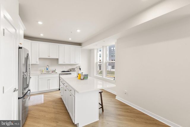 43895 CIRCUIT SQ, Ashburn, VA 20147