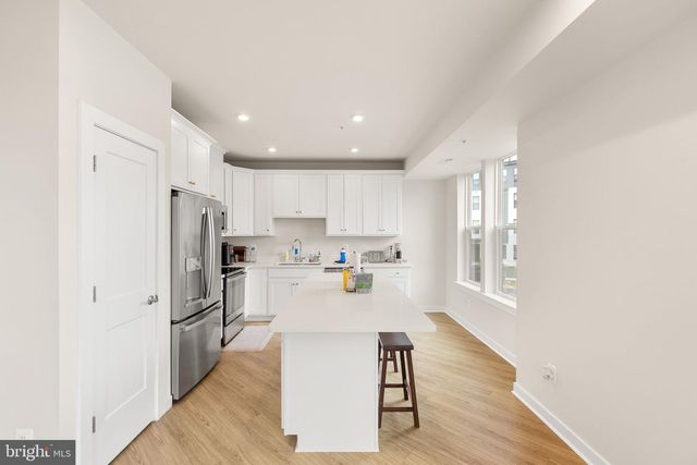 43895 CIRCUIT SQ, Ashburn, VA 20147