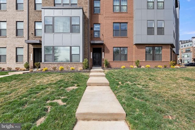 43895 CIRCUIT SQ, Ashburn, VA 20147