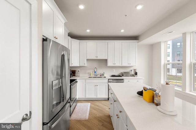 43895 CIRCUIT SQ, Ashburn, VA 20147