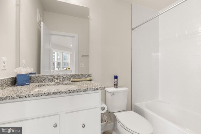 43895 CIRCUIT SQ, Ashburn, VA 20147