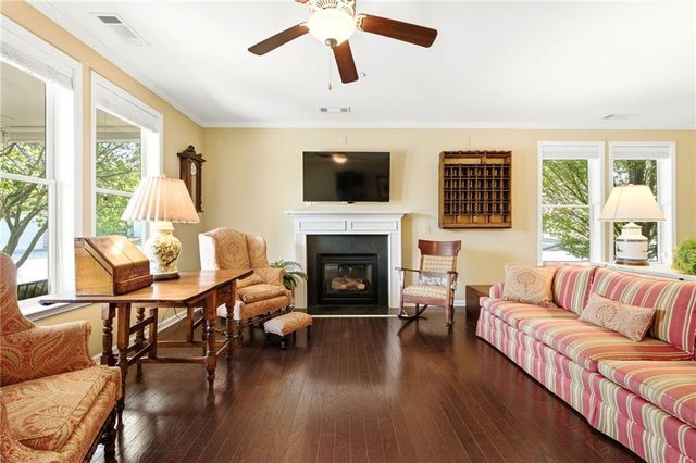 827 Rockford Commons Drive SW, Marietta, GA 30064