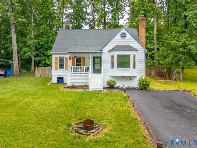 6806 Full Rack Cir, Midlothian, VA 23112