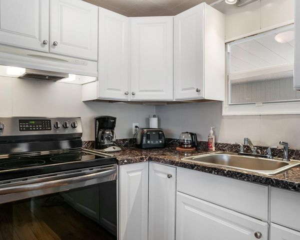 8500 SW 21st Street, Davie, FL 33324